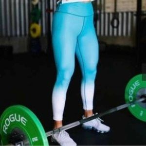 ZYIA Light n tight hi-rise Blue and white ombre 7/8 leggings size 12